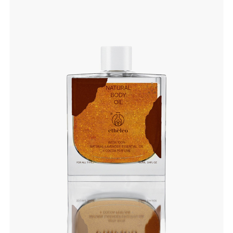 Ανακαλύψτε το λάδι σώματος Cocoa Shimmer Body Oil από Etheleo με άρωμα cocoa και φυσικές πέρλες glitter, δίνοντας στο σώμα σας λαμπερή υφή και απαλή αίσθηση.