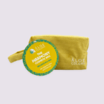 Το Hair & Body Mist με άρωμα Γιαούρτι & Αμύγδαλο χαρίζει φρεσκάδα και ηρεμία, ενώ το Lip Oil Charm προσφέρει ενυδάτωση και φυσική λάμψη στα χείλη!