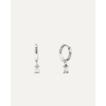 Μεσαίου μεγέθους σκουλαρίκι από την Verame με κρεμαστή πέτρα σε κοπή μπαγκέτα.Καθαρό, σύγχρονο, βασικό. Από χειρουργικό ατσάλι.