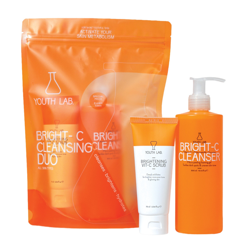 Το Bright-C System Cleansing Duo συνδυάζει δύο συνθέσεις με Βιταμίνη C για ολοκληρωμένη φροντίδα καθαρισμού και ανανέωσης της επιδερμίδας!